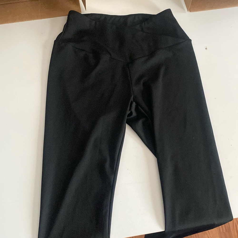 Brand new, just ordered SHEIN leggings. Super cute I js don’t like the material